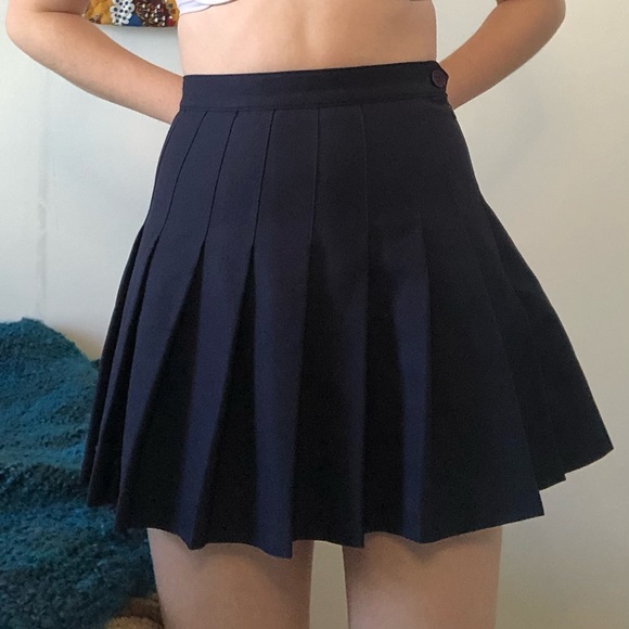 SOLD ON DEPOP @winedark / navy AA tennis skirt - Picture 1 of 3